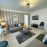 Edgware Road Beautiful Family Apartment